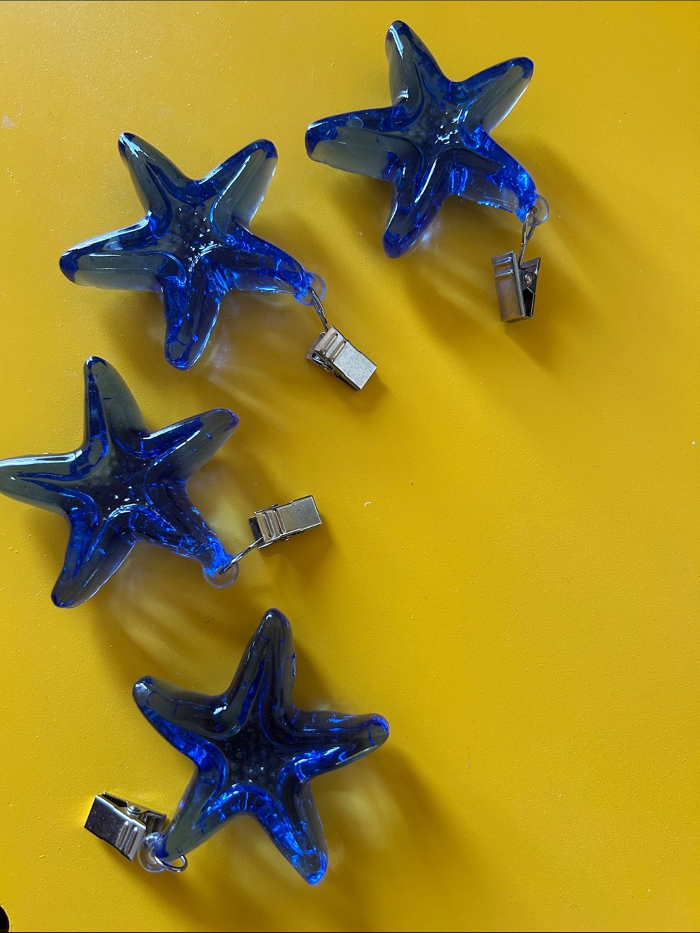 Blue Hard plastic/Acrylic Starfish Clip Ornaments - Set of 4 - Picture 2 of 4
